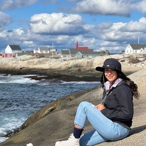 Meet your Posher, Alondra